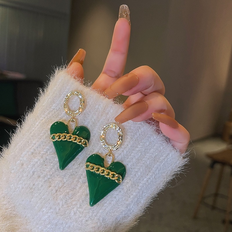 Bông Tai Chuỗi Trái Tim Màu Xanh Lá Phong Cách Hàn Quốc