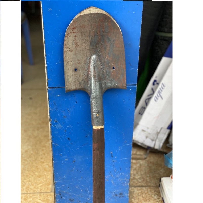 Xẻng  thép xúc đất làm vườn đào cây cảnh  cán  gỗ  dài  50cm