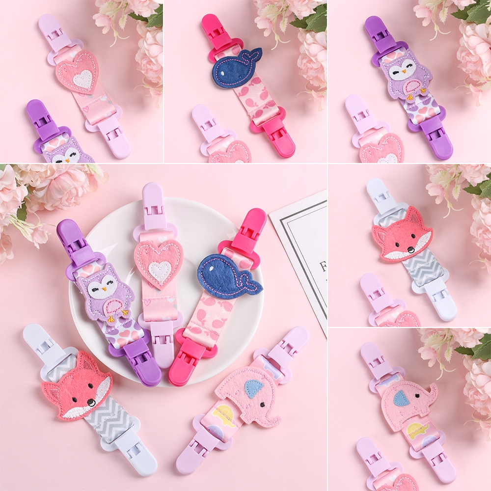 Kẹp giữ núm ti giả kiểu dáng hoạt hình dễ thương tiện dụng cho bé