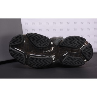 Giày sneaker full đen bản đẹp