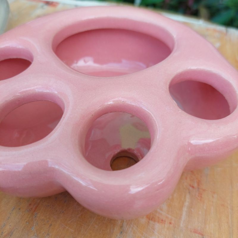 Chậu men, Chậu sen đá Bình Dương - Chân chó, lỗ bàn chân 6-7cm, lỗ móng chân 3-4cm, chiều cao 5cm