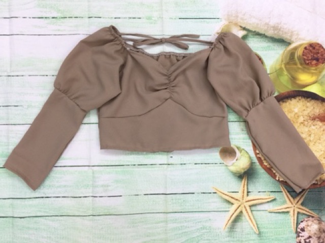 Áo croptop trễ vai hot (hình thật chụp kế)