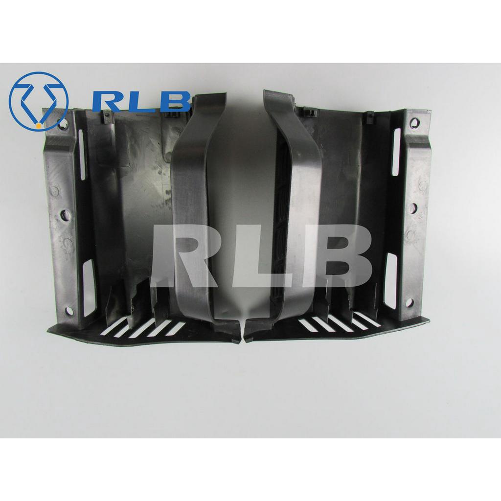 Toyota Hiace KDH200 2005 Bậc Cửa Trước