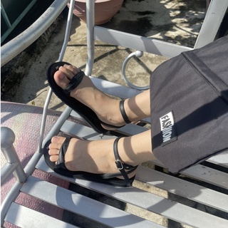giày xăng đan nữ đen và kem-sandal chip chip