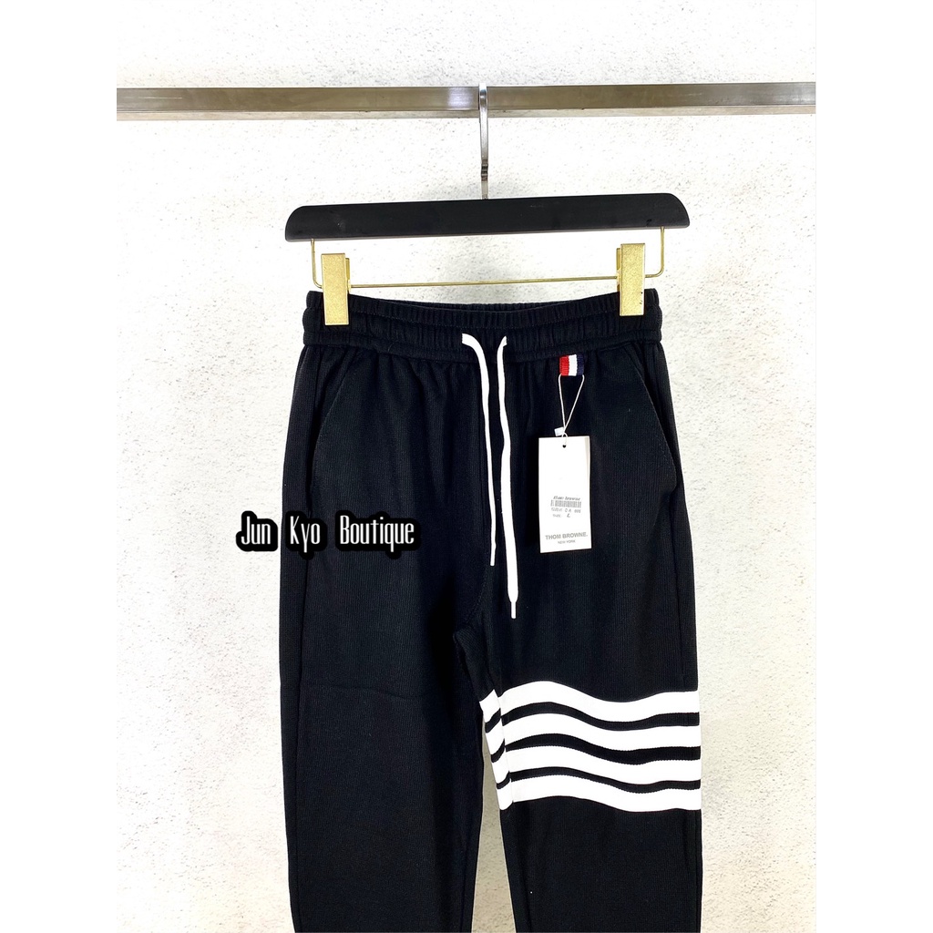 Quần nỉ thome vạch trăng đùi,quần jogger nam nữ mẫu hot trend chất dày dặn phong cách trẻ trung dễ mặc T0565