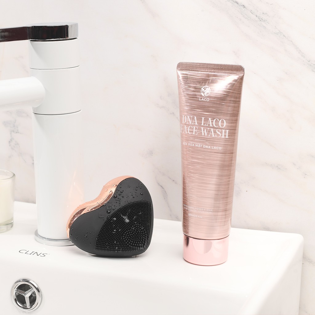 Sữa rửa mặt cho da mụn nhạy cảm dịu nhẹ, sạch sâu, sáng da, cân bằng độ pH dùng cả cho mọi loại da - LAVAHA SHOP LC005 | BigBuy360 - bigbuy360.vn