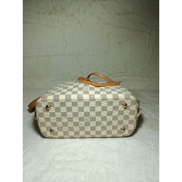 Túi xách si hiệu Lv