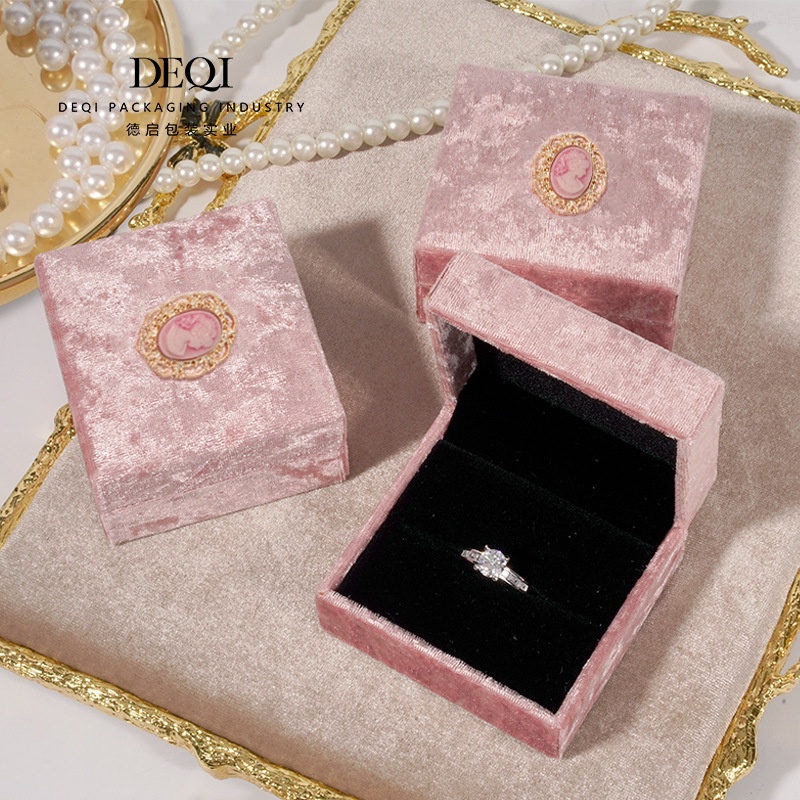 Hộp Đựng Trang Sức Màu Hồng Phong Cách Retro Cao Cấp Cho Nữ