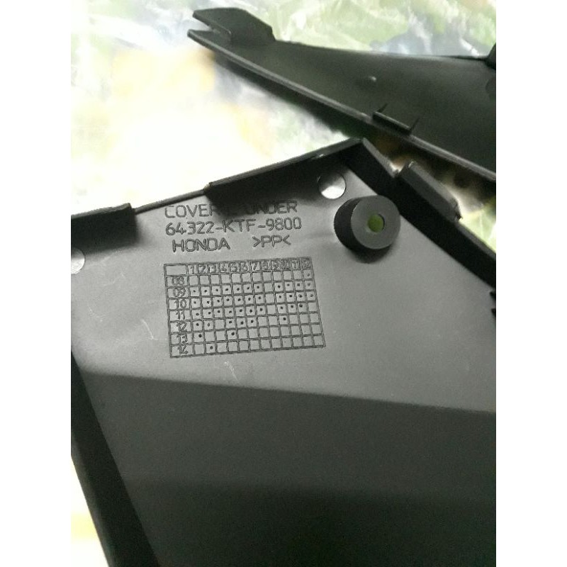 Cặp ốp gác chân và Nẹp chống Sh 2010