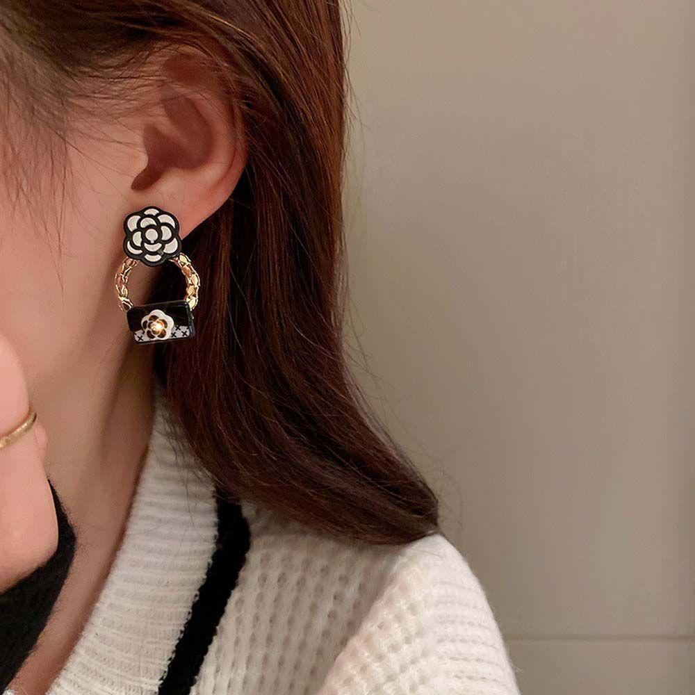 JARRED Bông Tai Hình Túi Xách / Giày Cao Gót Màu Trắng Đen Phong Cách Hàn Quốc Ngọt Ngào Thời Trang