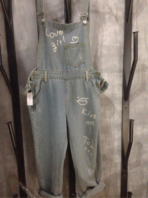 Quần yếm jean Love Girl | BigBuy360 - bigbuy360.vn