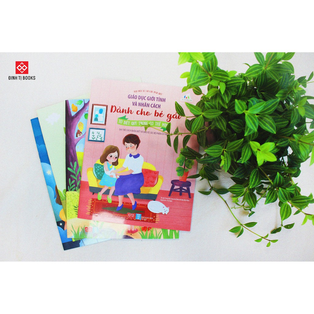 Sách - Giáo dục giới tính và nhân cách dành cho bé gái