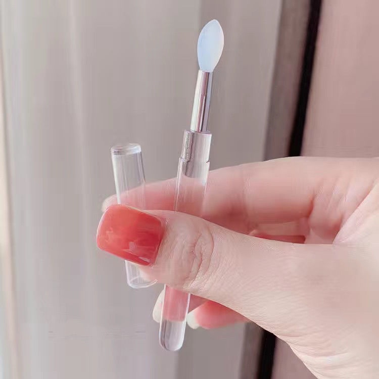 Cọ Trang Điểm Môi Bằng Silicone Kèm Nắp Đậy Tiện Lợi