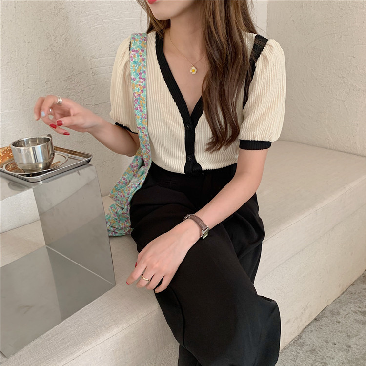 Áo Lửng Ngắn Tay Cổ Tim Phong Cách Hàn Quốc Dành Cho Nữ