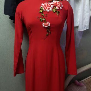 Áo dài thêu ruy băng