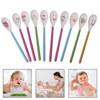Thìa ăn dặm cán dài sâu lòng cho bé (thìa nhựa phíp)