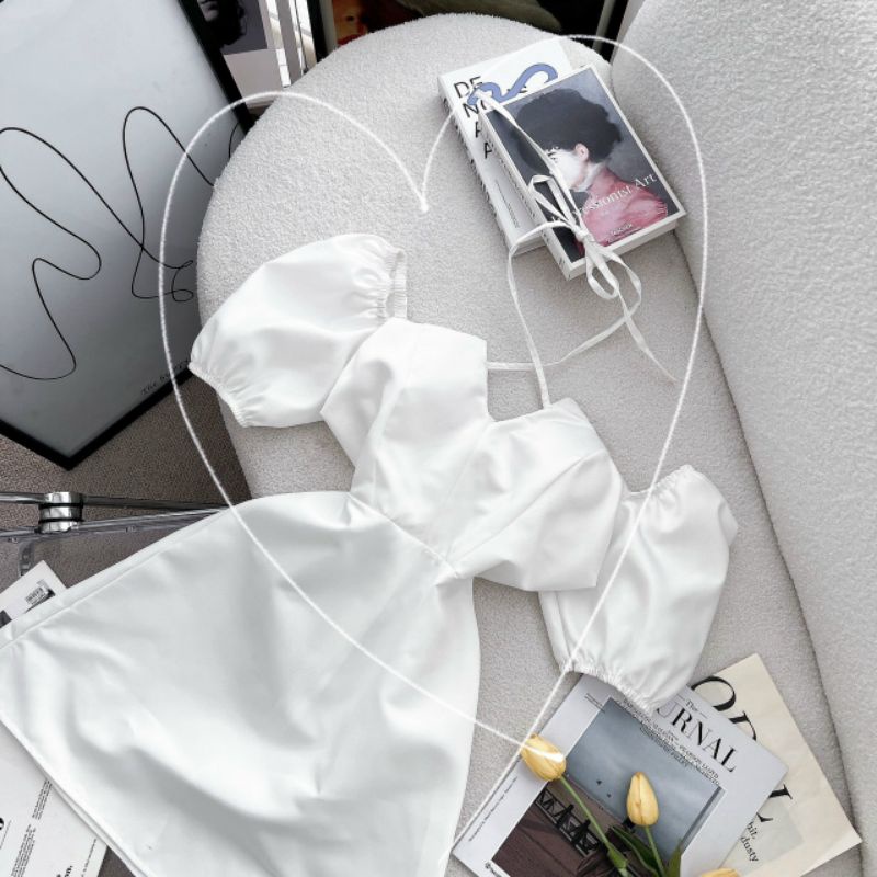 ĐẦM CỔ VUÔNG XẺ NGỰC DÂY YẾM