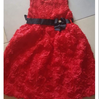Đầm bé
