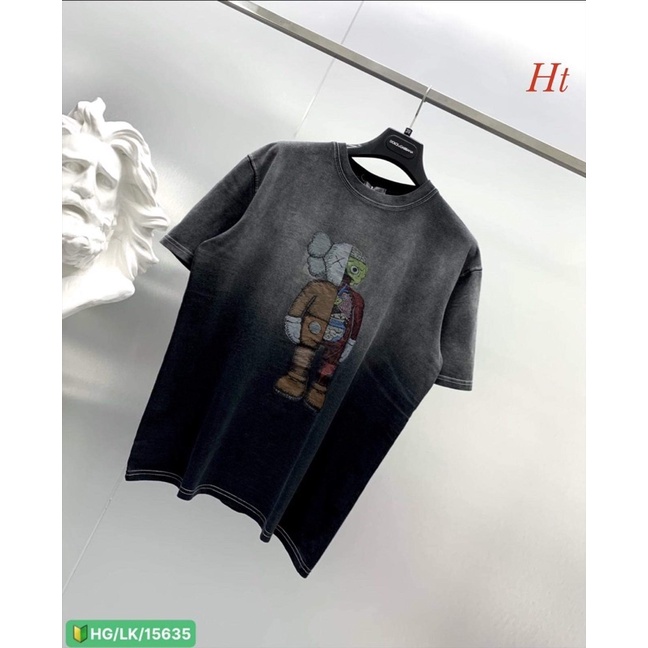 Áo loang KAWS nhạt đậm H2A799