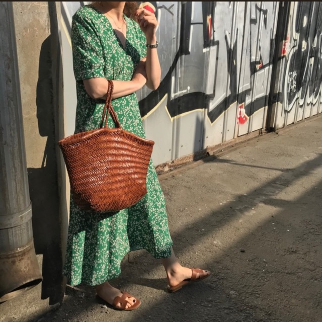 NEEhouse đầm váy dài hoa trắng nền xanh kiểu dáng Hàn Quốc mới nhất 2020 chất liệu chiffon Designed by Korea