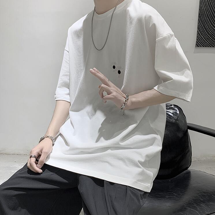 Áo thun tay ngắn cổ tròn có họa tiết thêu phong cách thời trang Hong Kong cho nam