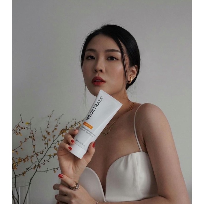 Sữa rửa mặt cho da thâm mụn Neostrata Enlighten Ultra Brightening Cleanse