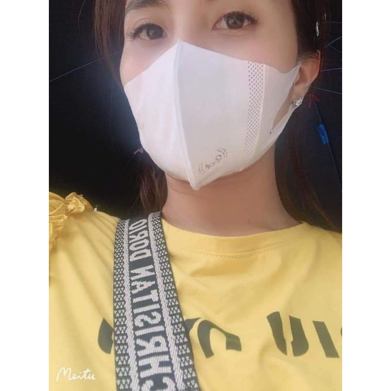 Hộp 50 chiếc khẩu trang 3D mask QA