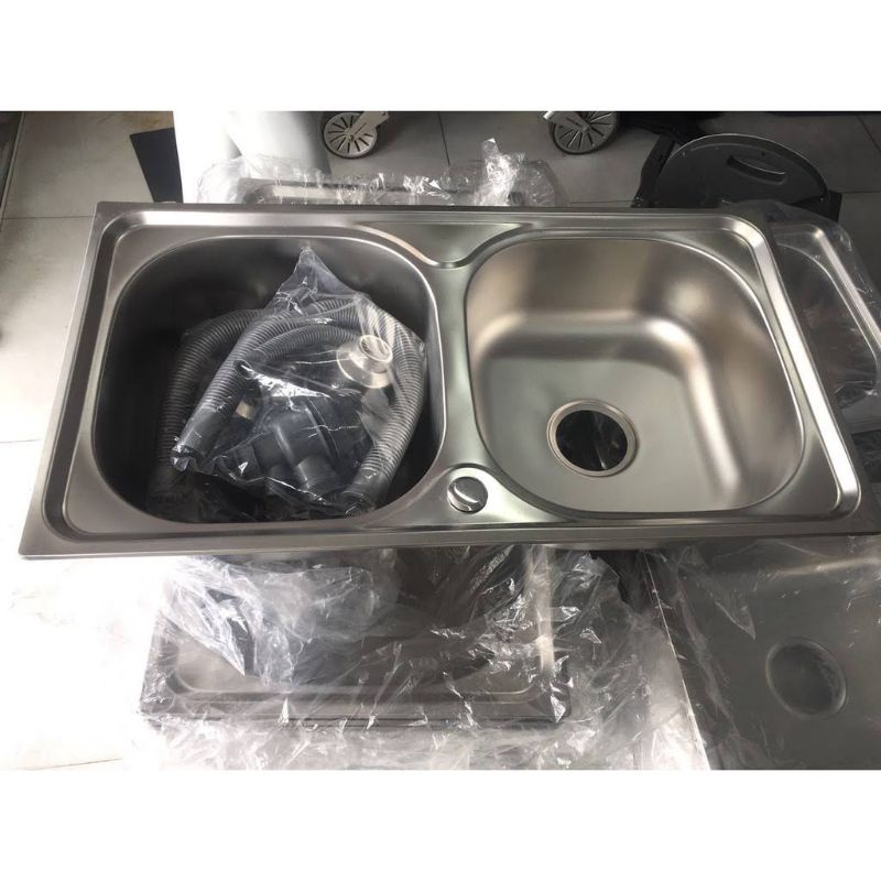 bồn rửa chén đôi inox 304 không rỉ (không có chân chỉ bồn và phụ kiện đi kèm)