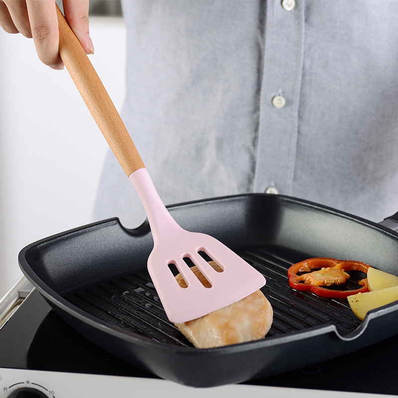 Bộ dụng cụ nấu ăn tay cầm bằng gỗ chống dính kèm hộp đựng tiện dụng