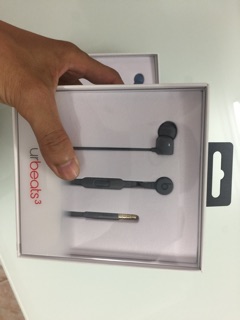 Tai nghe Beats urBeats3 Lightning