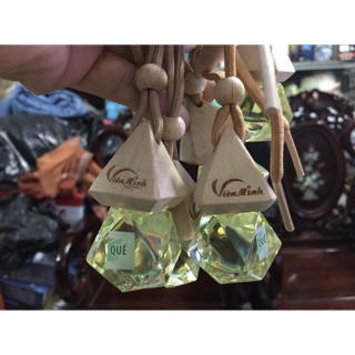 Tinh dầu treo xe