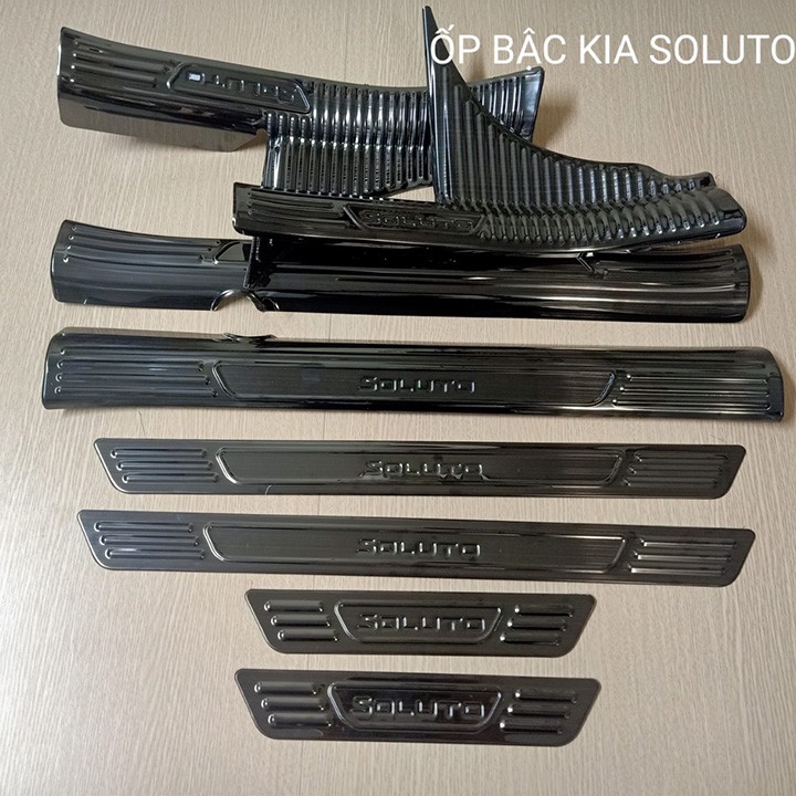 Ốp bậc cửa xe Kia  Soluto bộ 8 miếng cho cửa trước sau trong ngoài