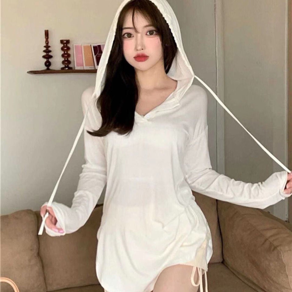 Áo Thun Thể Thao Nữ Dài Tay Lưng Cao Có Mũ Trùm Đầu Che Nắng Phong Cách Thể Thao Mùa Hè Mới
