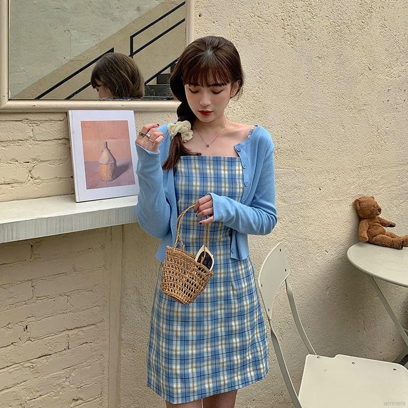 Đầm Hai Dây Họa Tiết Sọc Caro Phong Cách Retro | BigBuy360 - bigbuy360.vn