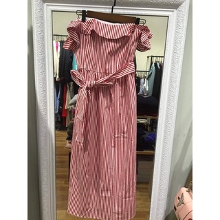 Đầm trễ vai zara