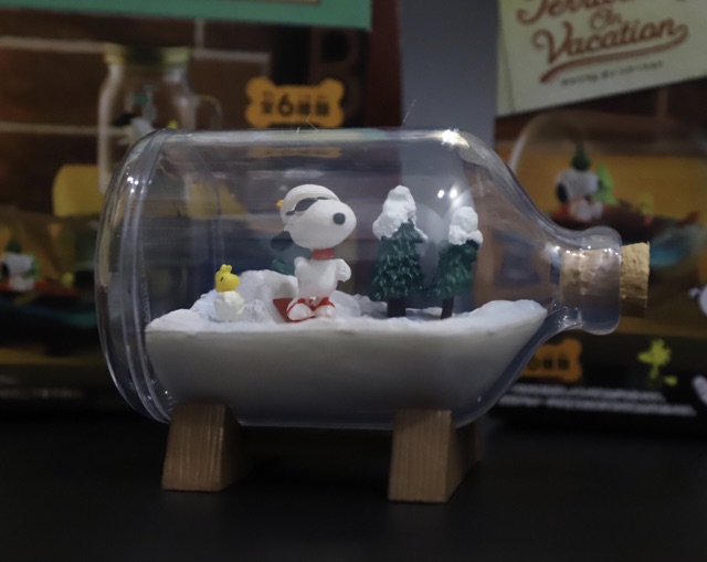 Bộ mô hình Re-ment Snoopy Terrarium On Vacation