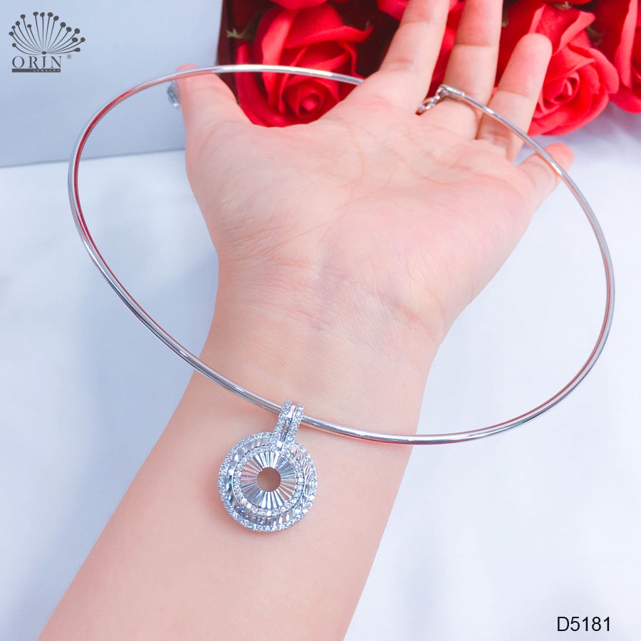 Kiềng cổ nữ, vòng cổ trơn mặt tròn đính đá cao cấp Orin D5181