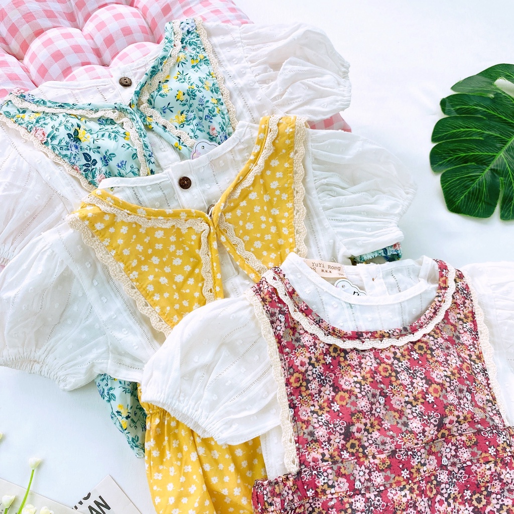 Set body bé gái yếm phối ren hoạ tiết hoa nhí cho sơ sinh 1 2 tuổi tuổi MINTSCLOSET Mint's Closet - YE5028