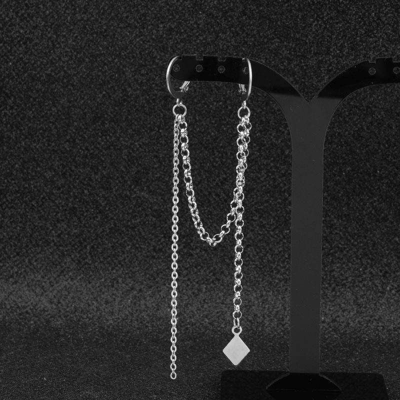 Khuyên tai V BTS dây xích dài