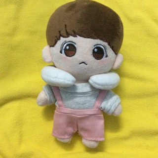 DOLL KOOKTORI JUNGKOOK BTS KÈM OUTFIT& GỐI CỔ