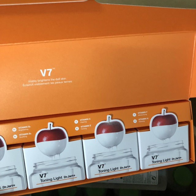 Kem Dưỡng 💖FREESHIP💖 Kem Dưỡng V7 Toning Light 15ml sáng da chống lão hóa | BigBuy360 - bigbuy360.vn