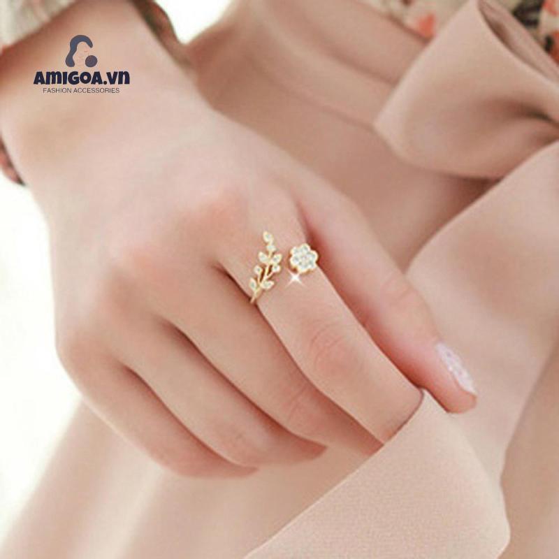 ✨✨Nhẫn Đeo Tay Bằng Kim Loại Hình Hoa Xinh Xắn Cho Nữ