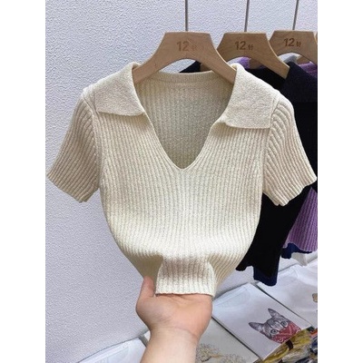 Áo montoghi gân cổ bẻ v cộc tay croptop mới mẻ tôn dáng xinh