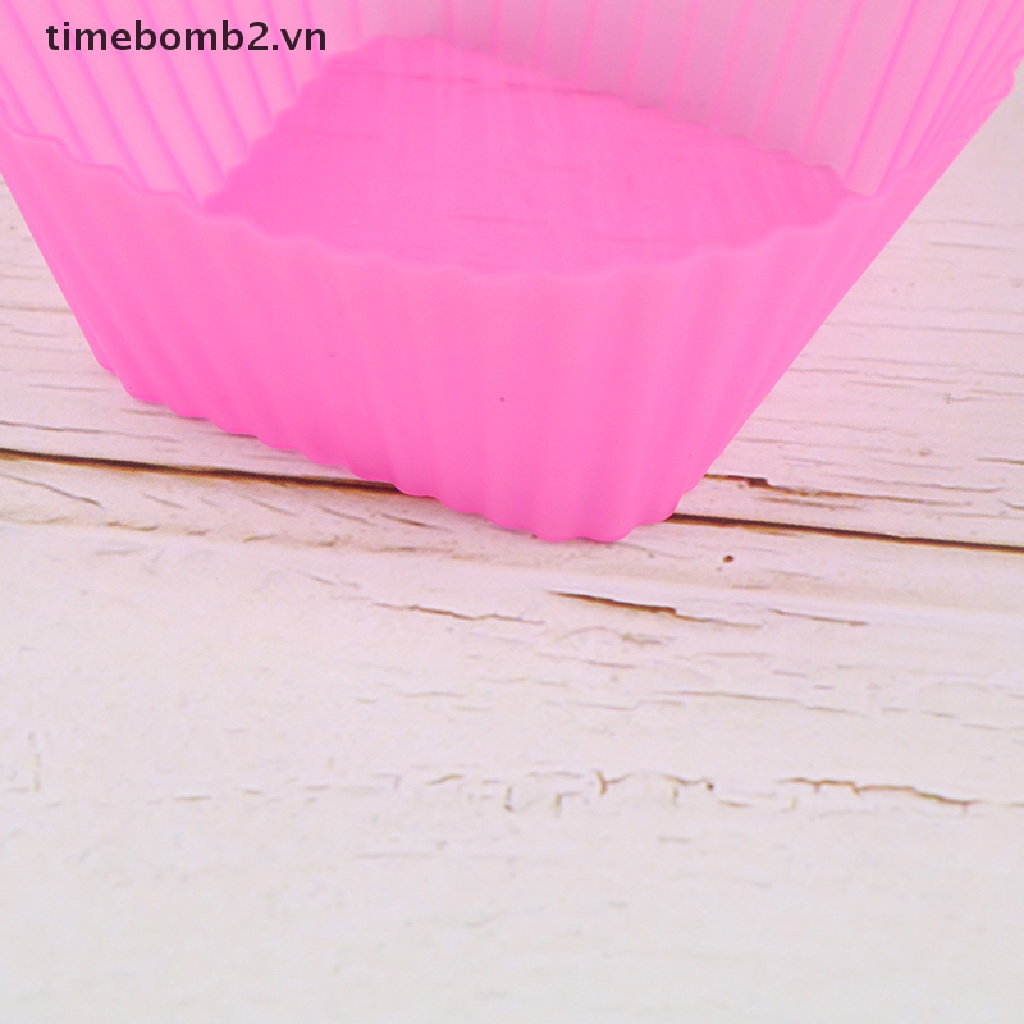 Set 10 Khuôn Silicone Làm Bánh Tạo Hình Vuông Tiện Dụng