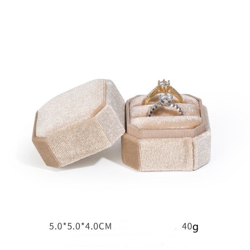 1 Hộp Đựng Trang Sức Hình Lục Giác Bằng Vải Nhung Dày 5x5x4cm