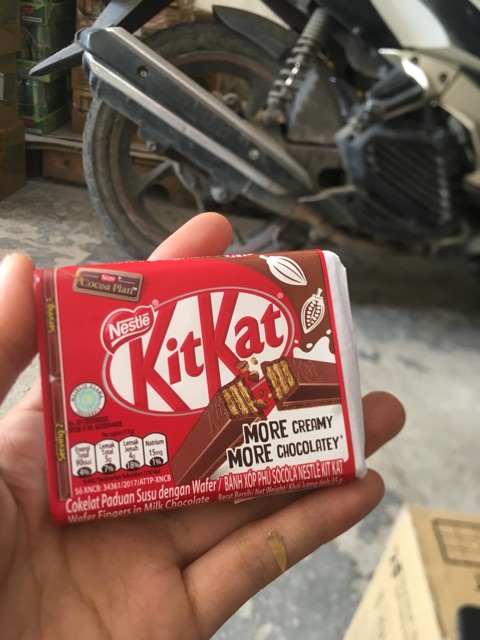 Kitkat Sôcôla 4f thanh 35g date 10/2022
