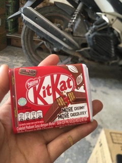 Kitkat Sôcôla 4f thanh 35g date mới