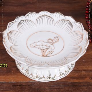 HÌNH THẬT. Dĩa trái cây thờ cúng bạch ngọc.