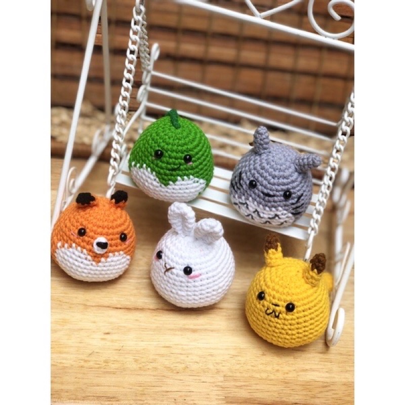 Bông hoa/móc khoá hình con vật bằng len handmade