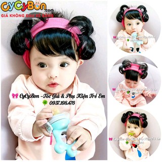 Băng Đô Turban Cho Bé Tóc Giả Hồng Đậm Kèm Mái và Búi 2 Bên !